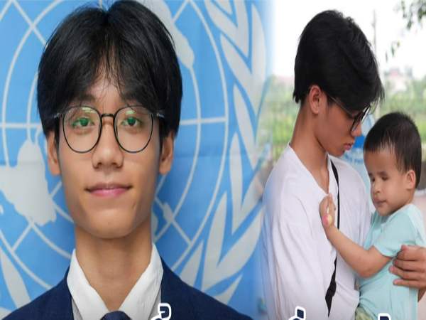 Thấy bố đi học trong bộ đồng phục học sinh